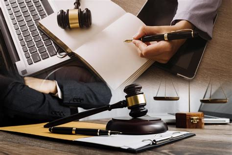 Free Consultation Lawyers for Employment Issues: A Roundup of Top Services to Protect Your Rights